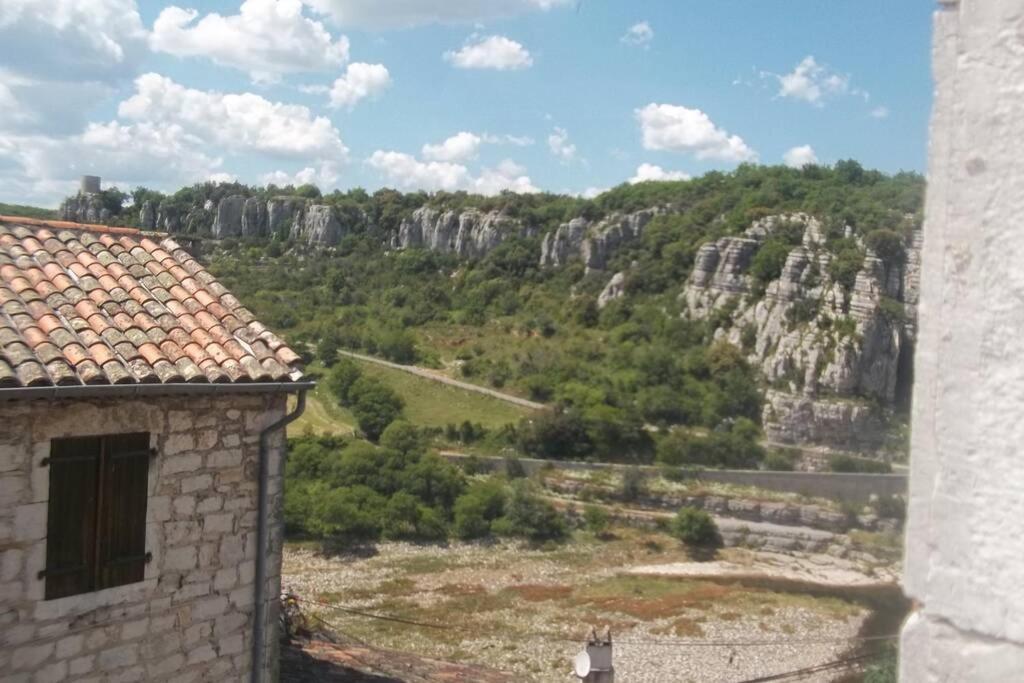 Maison Pierre Et Voute Au Coeur Du Village バラジュック エクステリア 写真